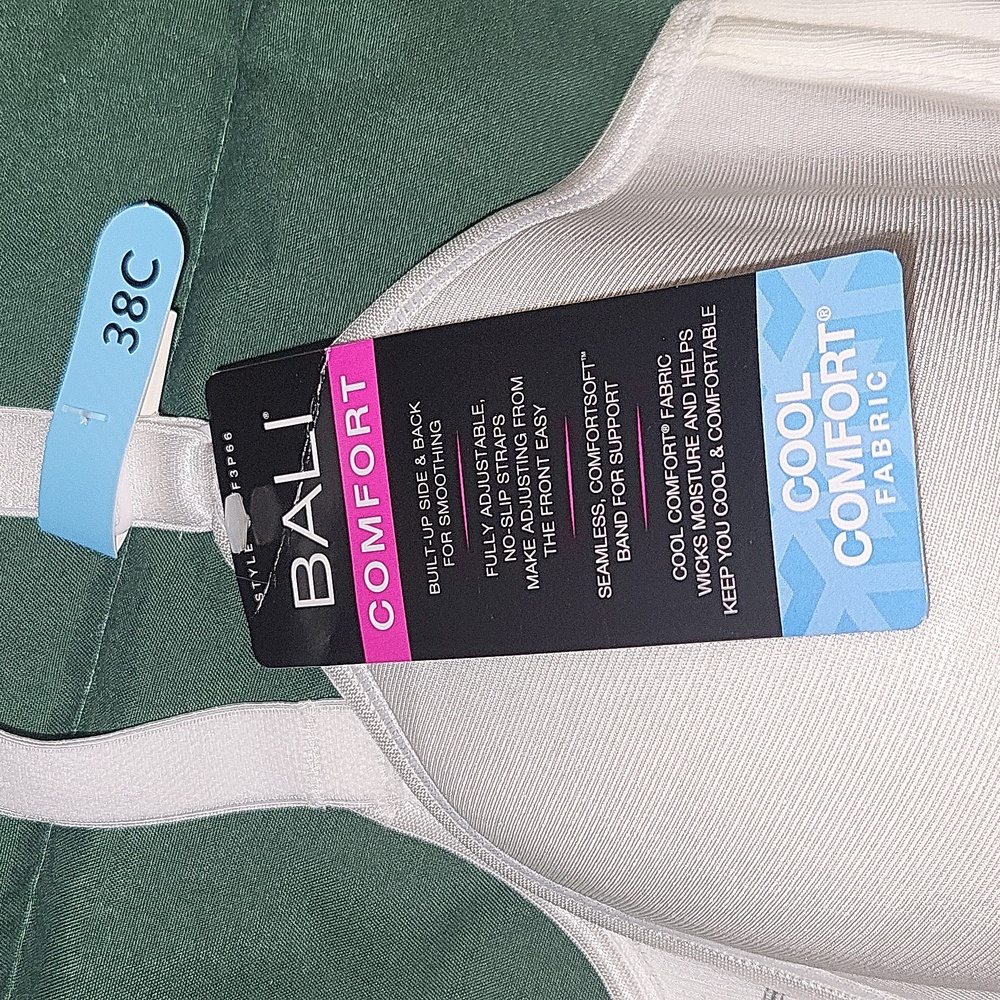 NWT Bali bra - Picture 2 of 6